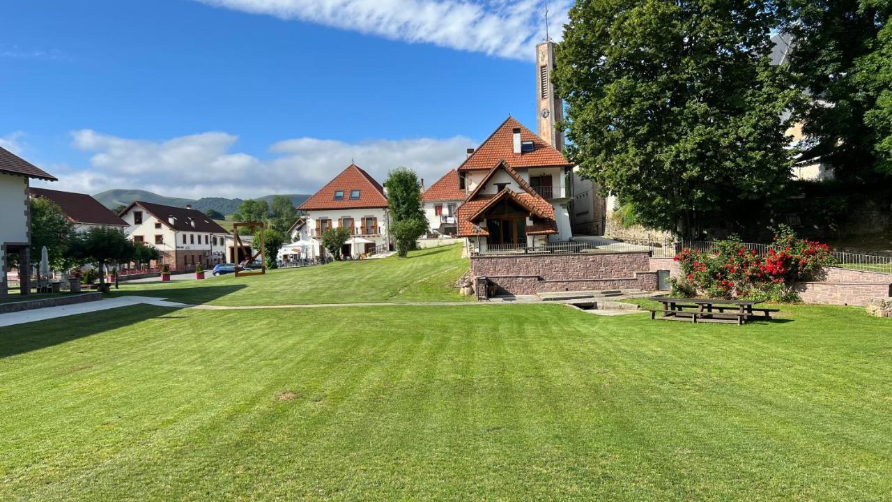 Casa Rural Roncesvalles Espinal-Auzperri Екстер'єр фото