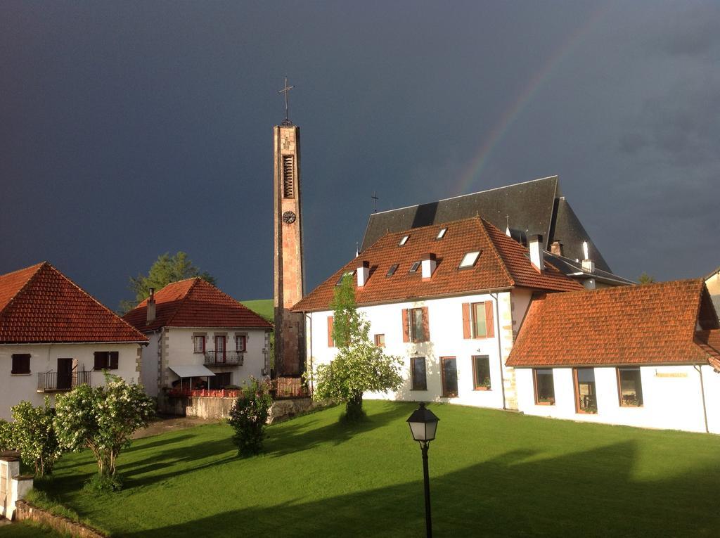 Casa Rural Roncesvalles Espinal-Auzperri Екстер'єр фото